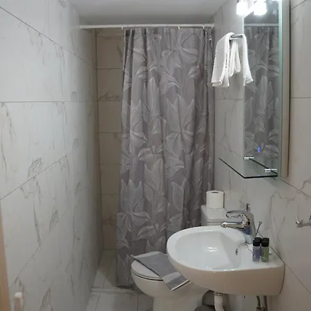 Il Suite, Di Bourtzi Lefkandi Chalkidas